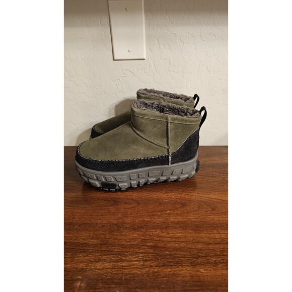 UGG Venture Daze Ultra Mini Olive Green Boots 1158200 Women's Size 8 Mens Size 7 - Picture 3 of 5